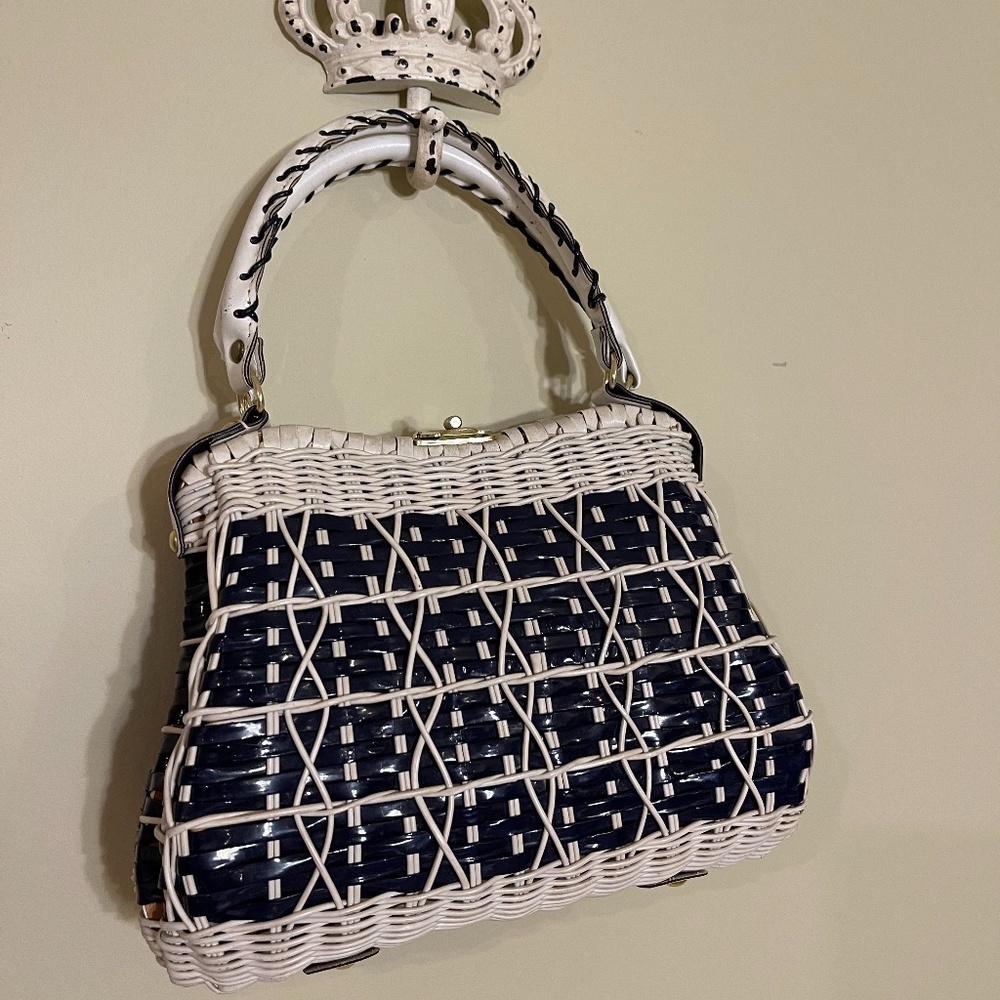 Vintage Wicker weave handbag